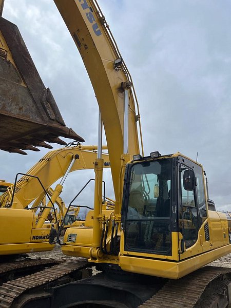 Гусеничный экскаватор Komatsu PC300-8M0 (Y301544)