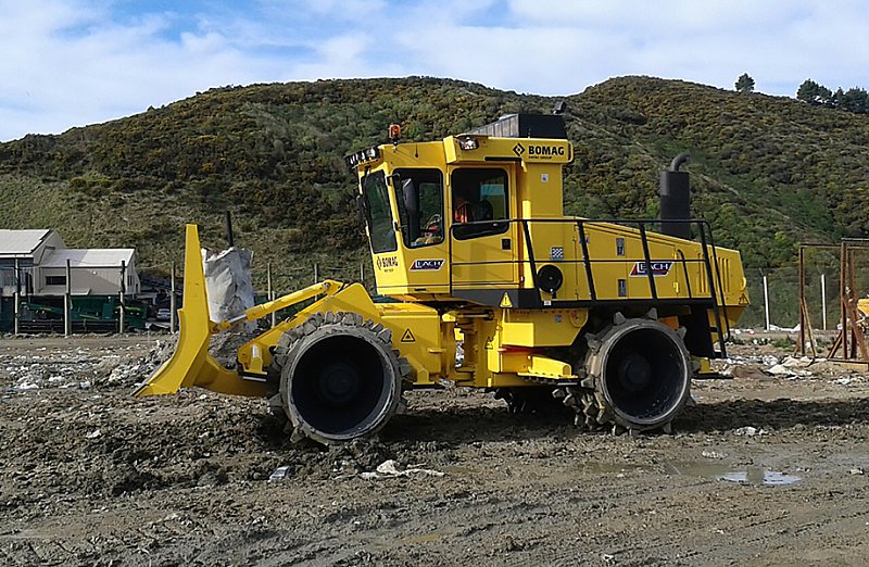 Мусороуплотнитель Bomag BC 572 RB-2