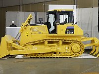 Бульдозер Komatsu D65PX-16