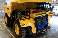 Самосвал Komatsu HD785-7 изображение 2