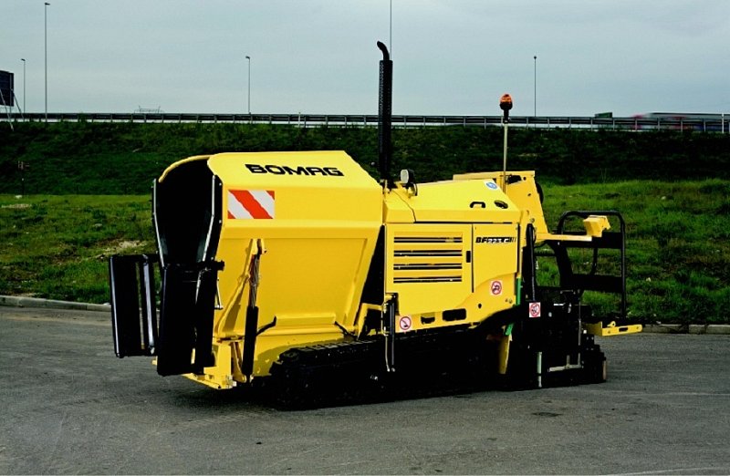 Асфальтоукладчик Bomag BF 223 C