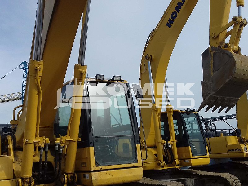 Гусеничный экскаватор Komatsu PC300-8 (Y300557)