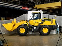 Колесный фронтальный погрузчик Komatsu WA320-6 изображение 4