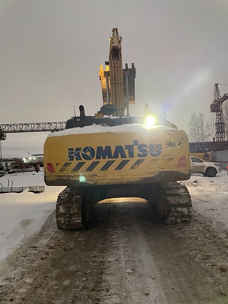 Гусеничный экскаватор Komatsu PC300-8M0 (Y301581)
