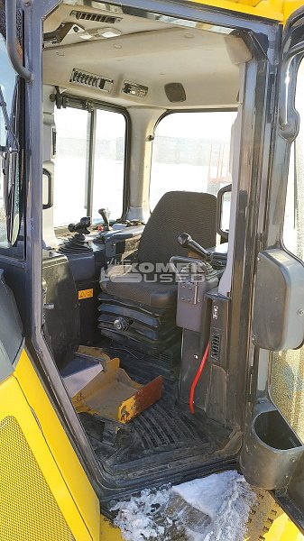 Бульдозер Komatsu D65EX-16 (82172)