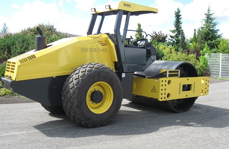 Грунтовой каток Bomag BW 216 D-5
