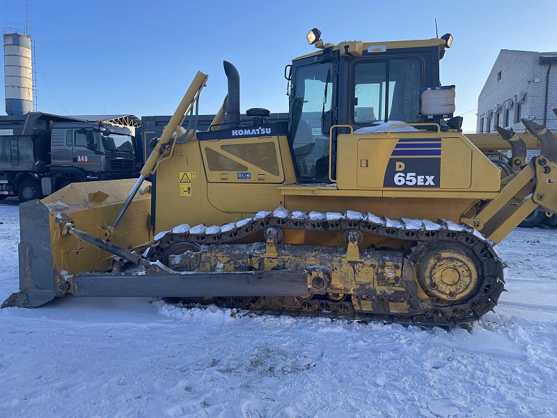 Бульдозер Komatsu D65EX-16 (83883)