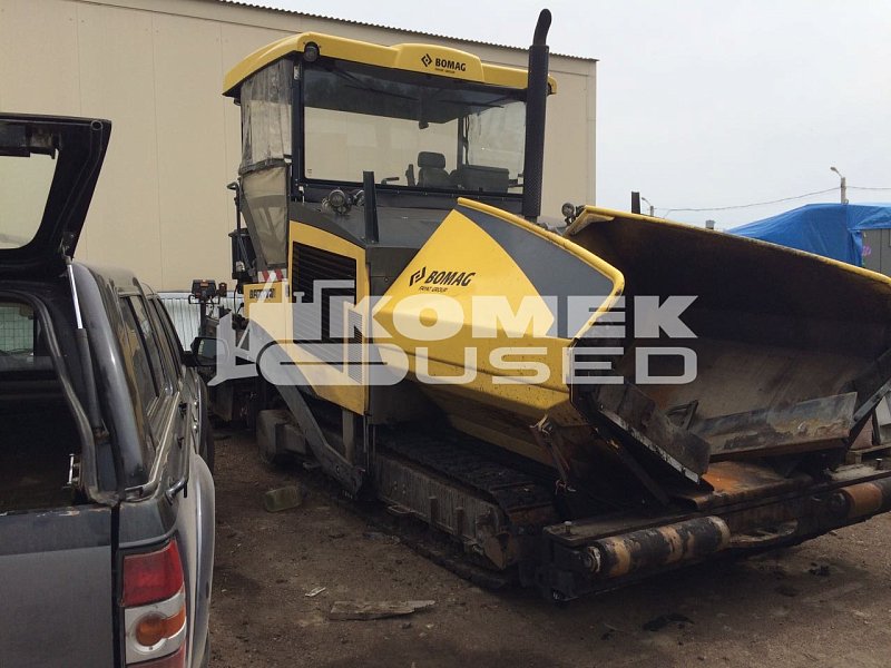 Асфальтоукладчик Bomag BF 800 C