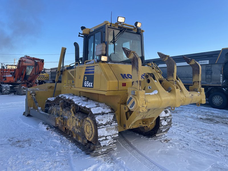 Бульдозер Komatsu D65EX-16 (83883)