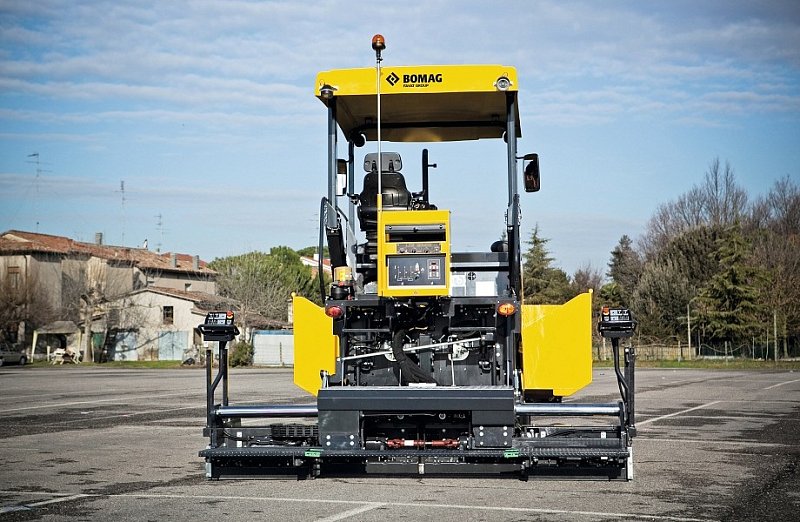 Асфальтоукладчик Bomag BF 300 P