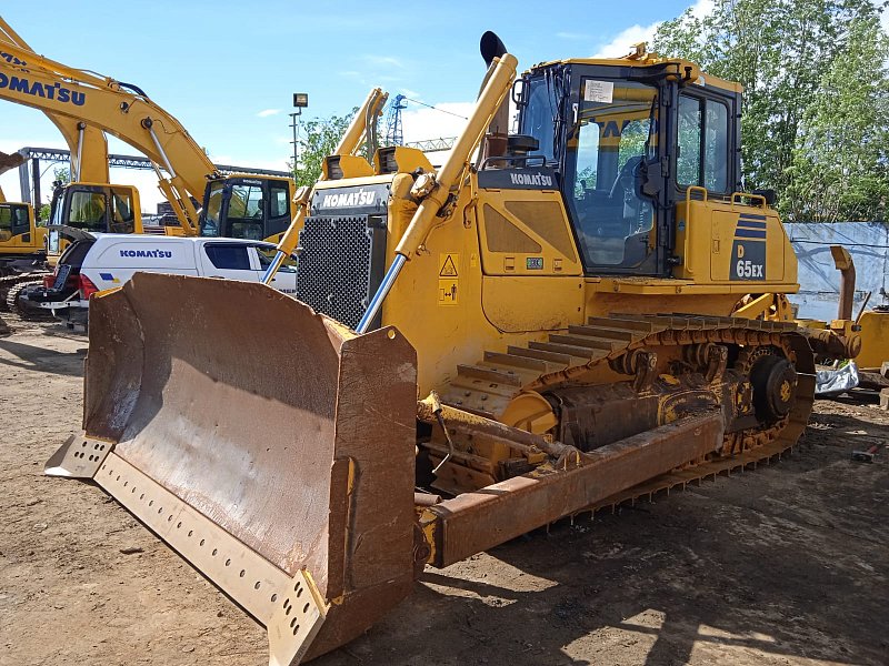 Бульдозер Komatsu D65EX-16 (82850)