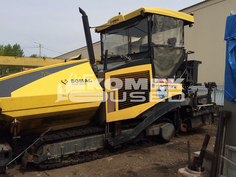 Асфальтоукладчик Bomag BF 800 C