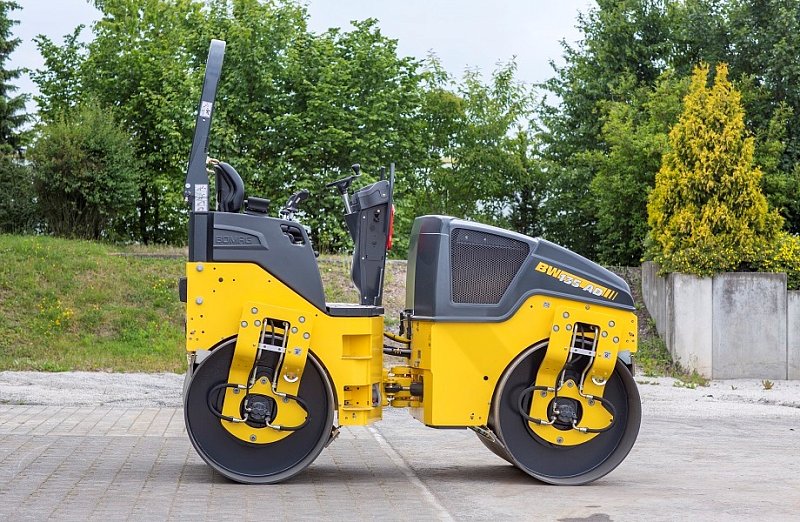 Легкий сочленённый тандемный каток Bomag BW 135 AD-5