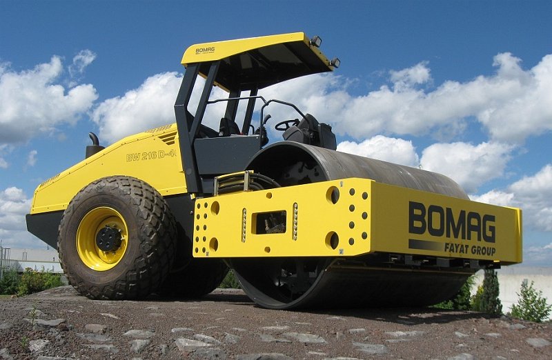 Грунтовой каток Bomag BW 216 D-5