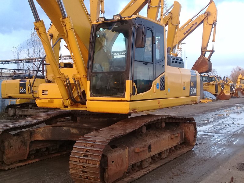 Гусеничный экскаватор Komatsu PC300-8 (64530)