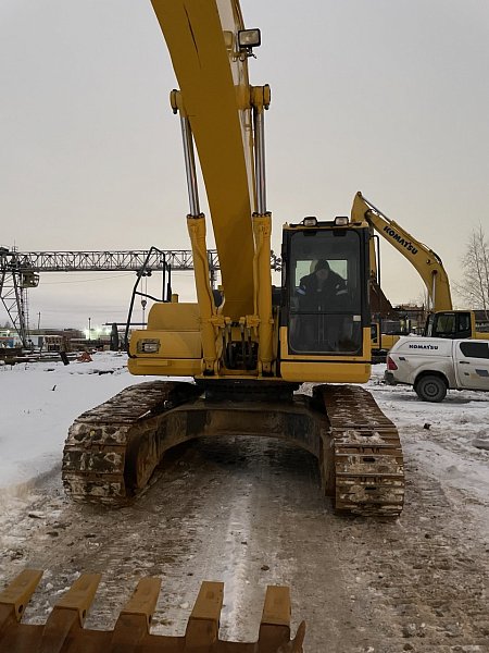 Гусеничный экскаватор Komatsu PC300-8M0 (Y301581)