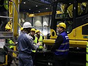 Как курсы обучения операторов влияют на производительность и стоимость эксплуатации техники Komatsu