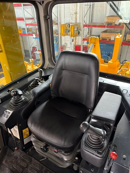 Бульдозер KOMATSU D275A-5