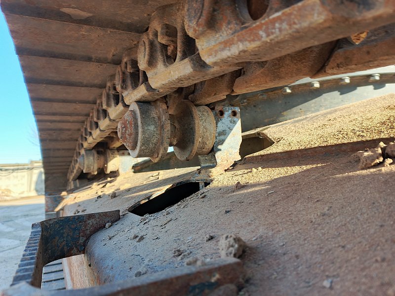 Гусеничный экскаватор Komatsu PC210-10M0 (DBCDR104)