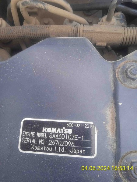 Гусеничный экскаватор Komatsu PC220-8 (85894)
