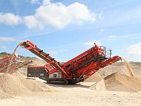 Двухсекционный трехдечный грохот Sandvik QA335