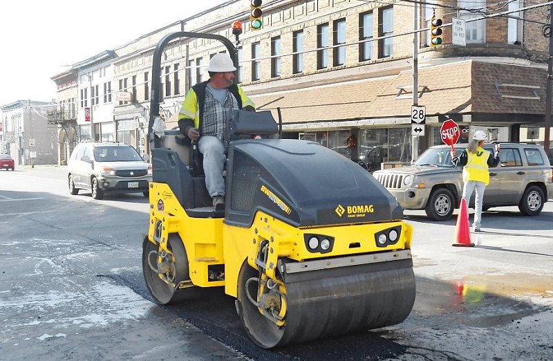 Легкий сочленённый тандемный каток Bomag BW 120 AD-5