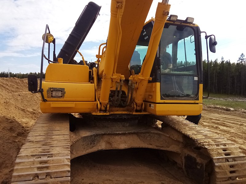 Гусеничный экскаватор Komatsu PC300-8M0 (Y301585)