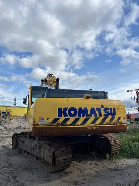 Гусеничный экскаватор Komatsu PC300-8M0 (DBBLR053)
