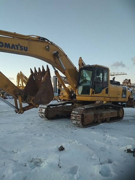 Гусеничный экскаватор Komatsu PC300-8 (64520)