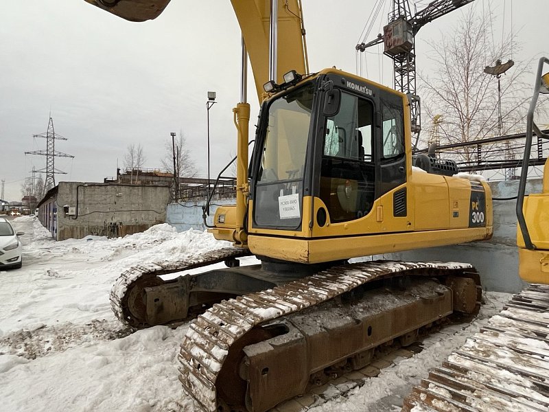 Гусеничный экскаватор Komatsu PC300-8M0 (Y301665)