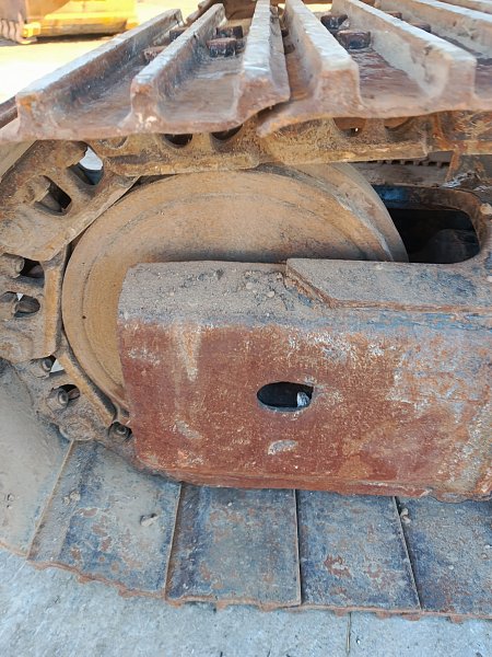 Гусеничный экскаватор Komatsu PC210-10M0 (DBCDR104)