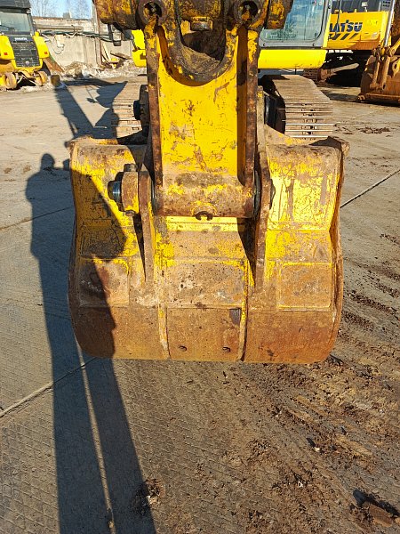 Гусеничный экскаватор Komatsu PC210-10M0 (DBCDR104)