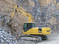 Гусеничный экскаватор Komatsu PC200-8M0 / PC200LC-8M0 изображение 9