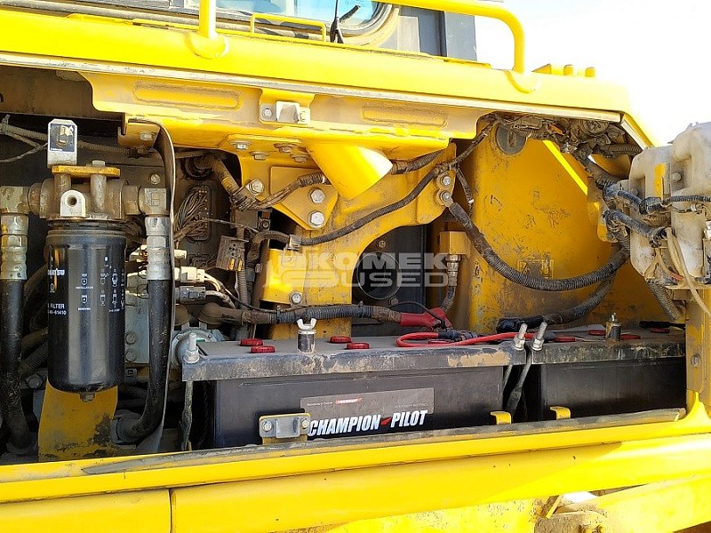 Бульдозер Komatsu D65EX-16 (82172)