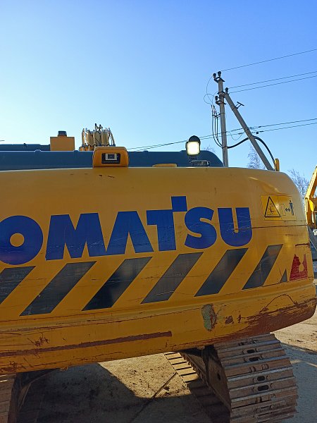 Гусеничный экскаватор Komatsu PC210-10M0 (DBCDR104)