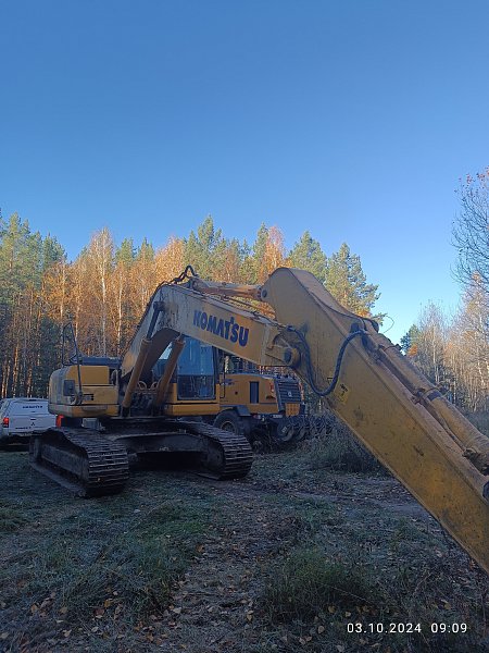 Гусеничный экскаватор Komatsu PC220-8 (101400)