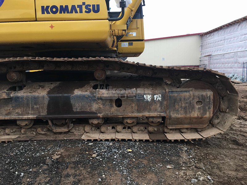 Гусеничный экскаватор Komatsu PC200-8M0 (Y201227)