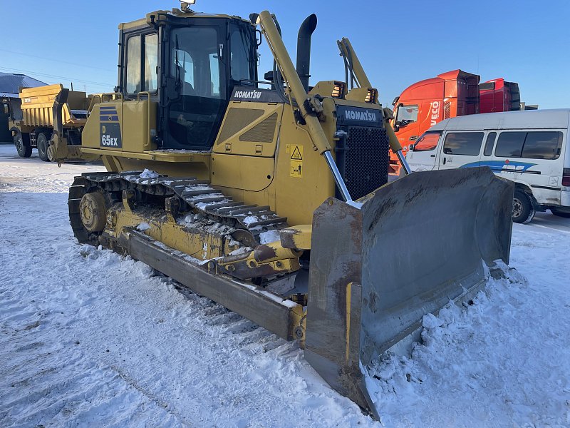 Бульдозер Komatsu D65EX-16 (83883)