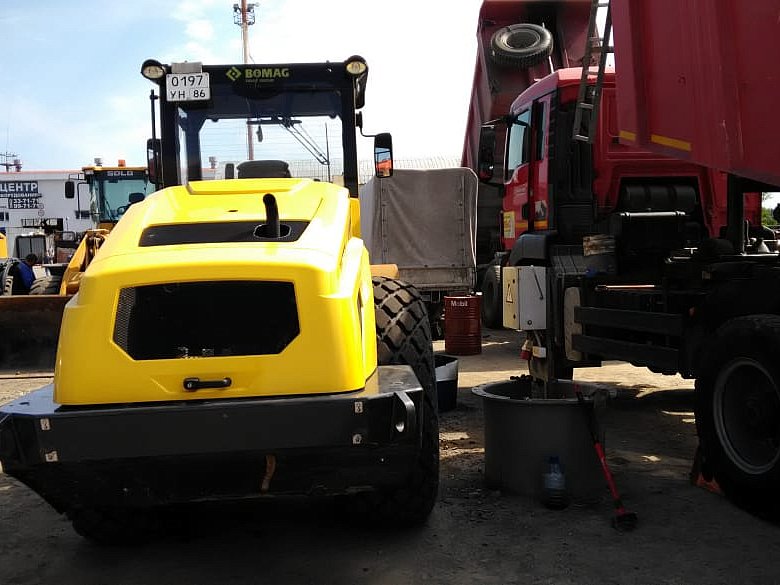 Грунтовый каток Bomag BW 213 D-5
