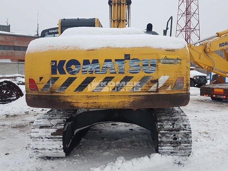 Гусеничный экскаватор Komatsu PC220-8M0 (Y221313)