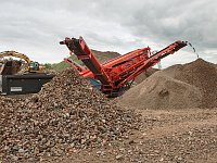 Двухсекционный трехдечный грохот Sandvik QA451