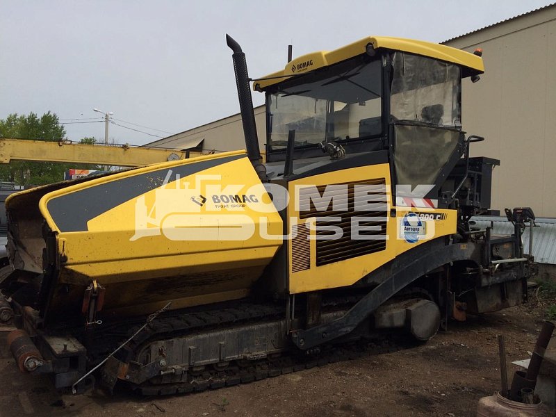 Асфальтоукладчик Bomag BF 800 C