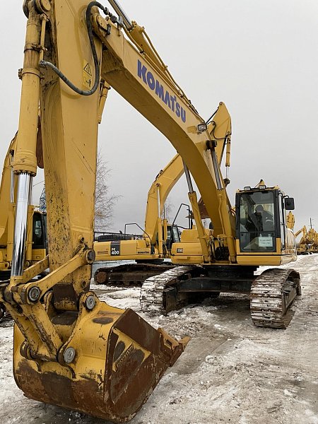 Гусеничный экскаватор Komatsu PC300-8M0 (Y301796)