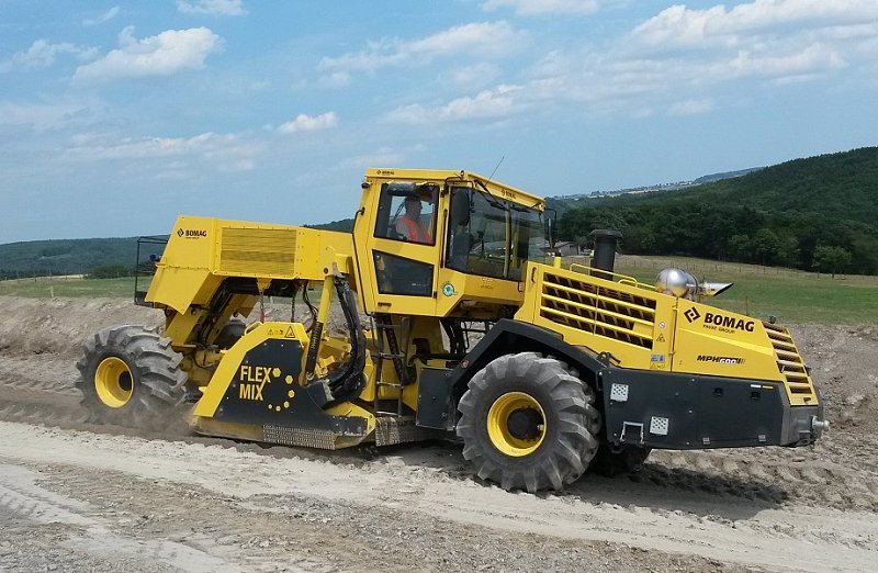 Грунтовой стабилизатор/Рециклер Bomag RS 600