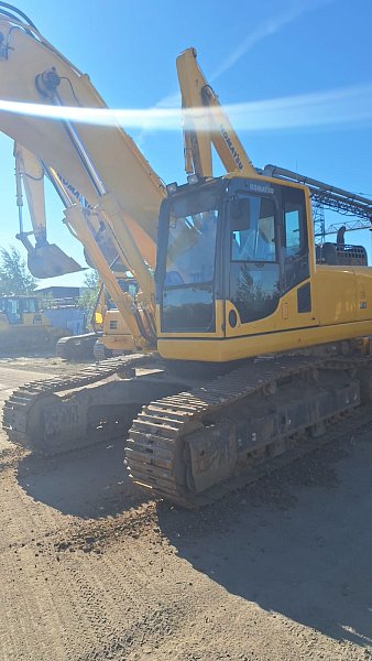 Гусеничный экскаватор Komatsu PC300-8M0 (DBBLR005)