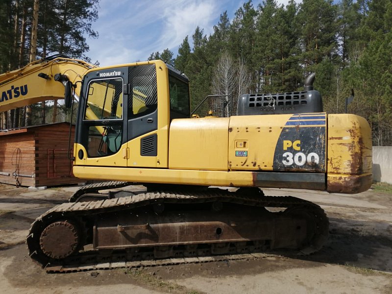 Гусеничный экскаватор Komatsu PC300-8M0 (Y301209)