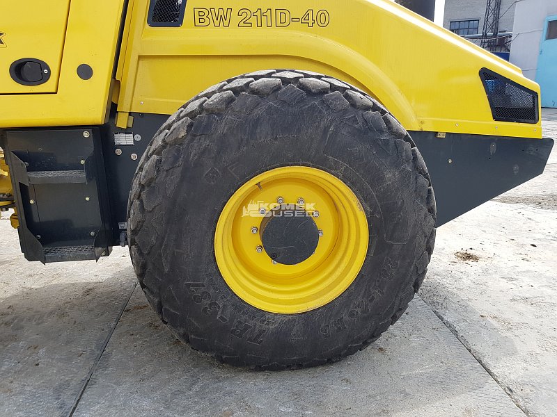 Грунтовый каток Bomag BW 211 D-40