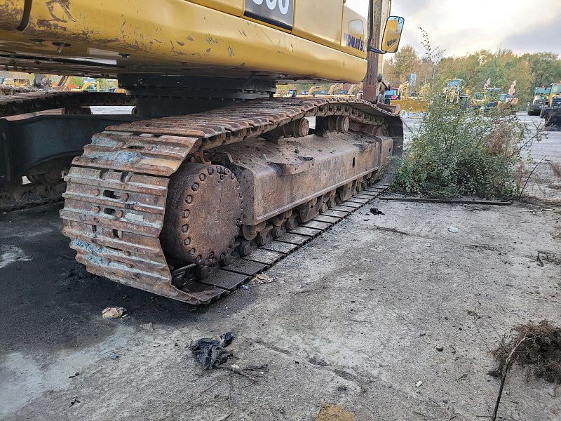 Гусеничный экскаватор Komatsu PC300-8M0 (DBBLR050)