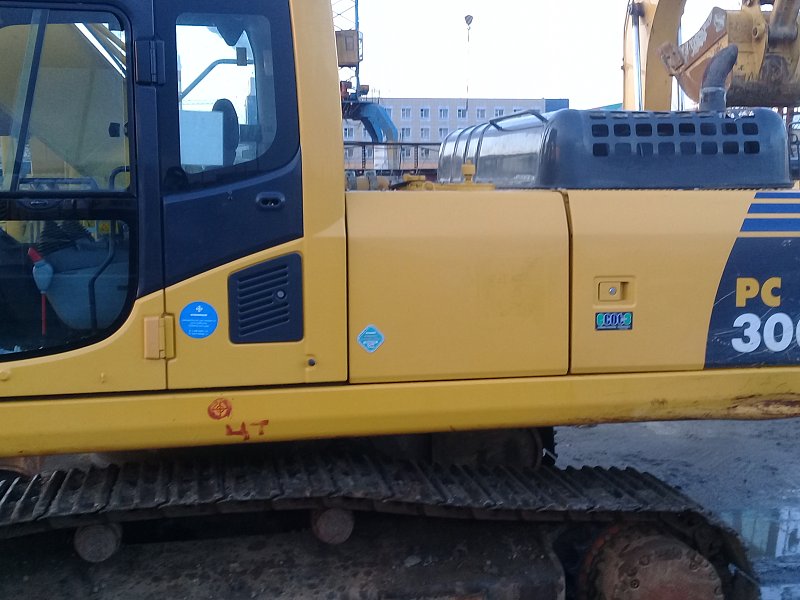 Гусеничный экскаватор Komatsu PC300-8 (64530)
