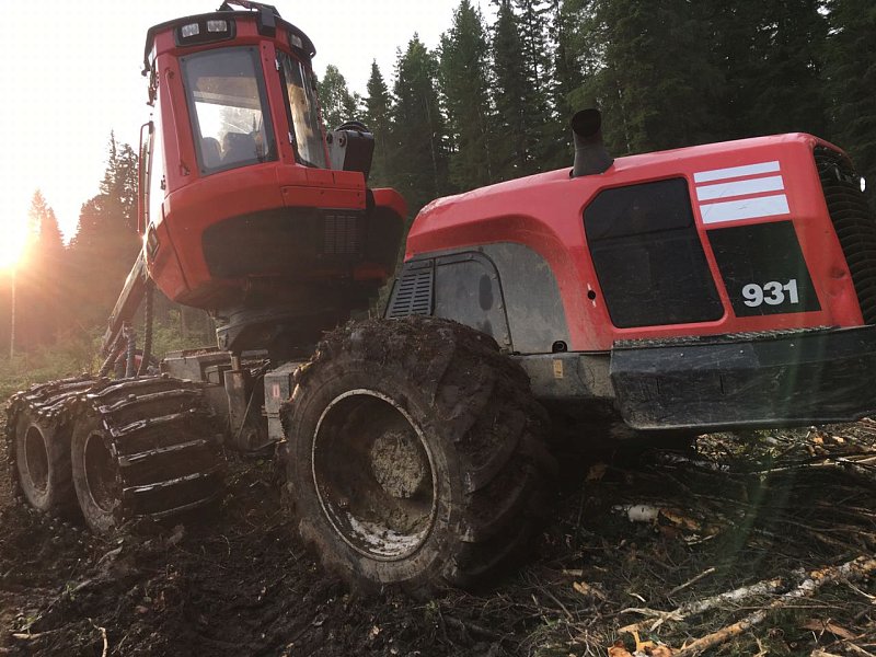 Харвестер Komatsu 931